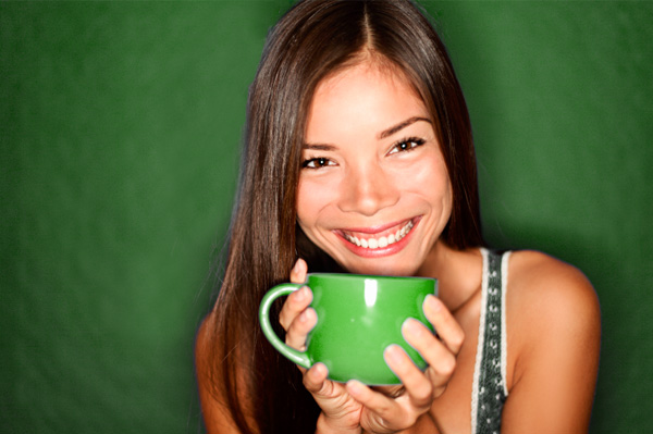 16-woman-drinking-green-tea
