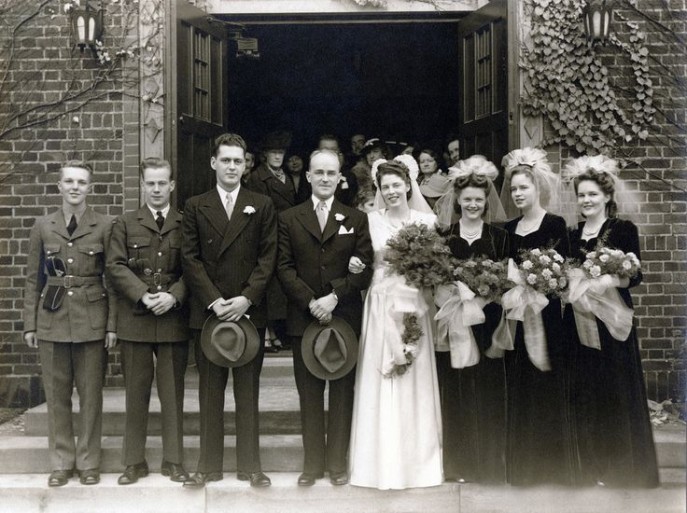 Noivos e padrinhos, 1940